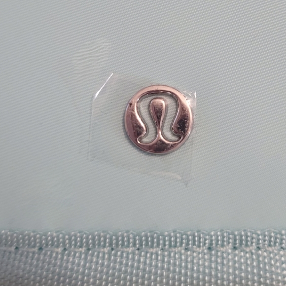 lululemon athletica Mint Green Card Case - Picture 8 of 8